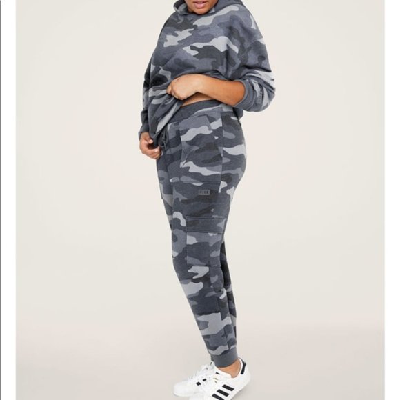 NWOT! PINK VS 'High Waist Cargo Jogger' - Picture 1 of 5